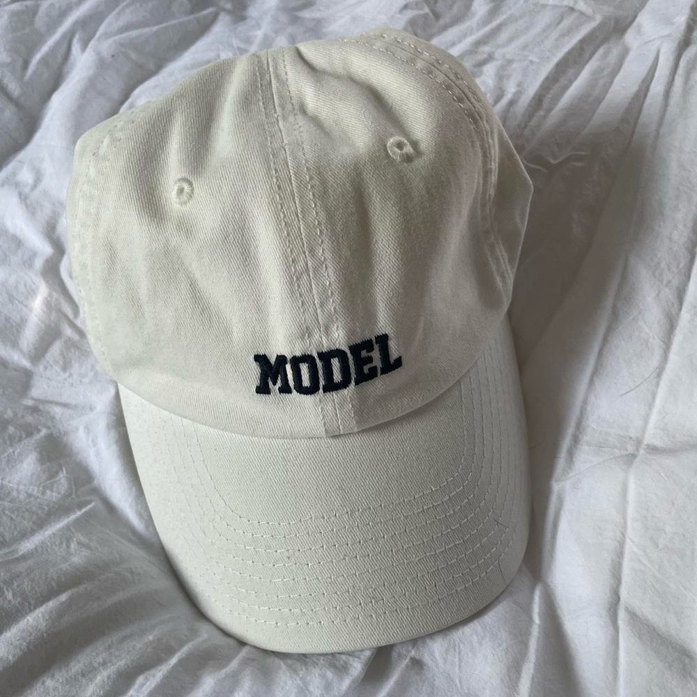 🤍 SMFK • Model White Baseball Hat w navy embroidery - Picture 11 of 14